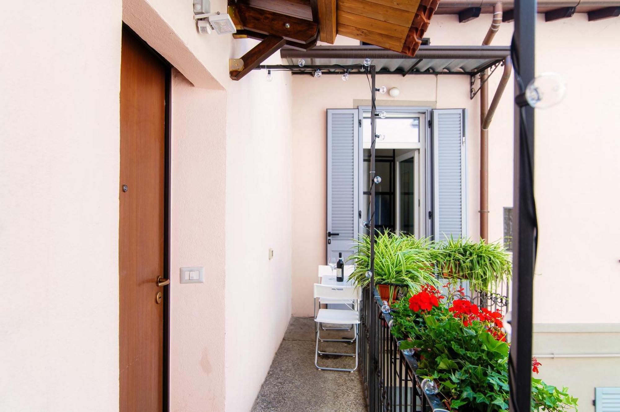 Apartmán Casa Giulini - The House Of Travelers Como Exteriér fotografie